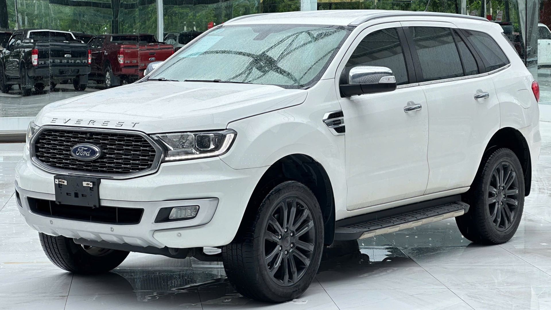 Ford Everest Titanium 4x2AT 2021