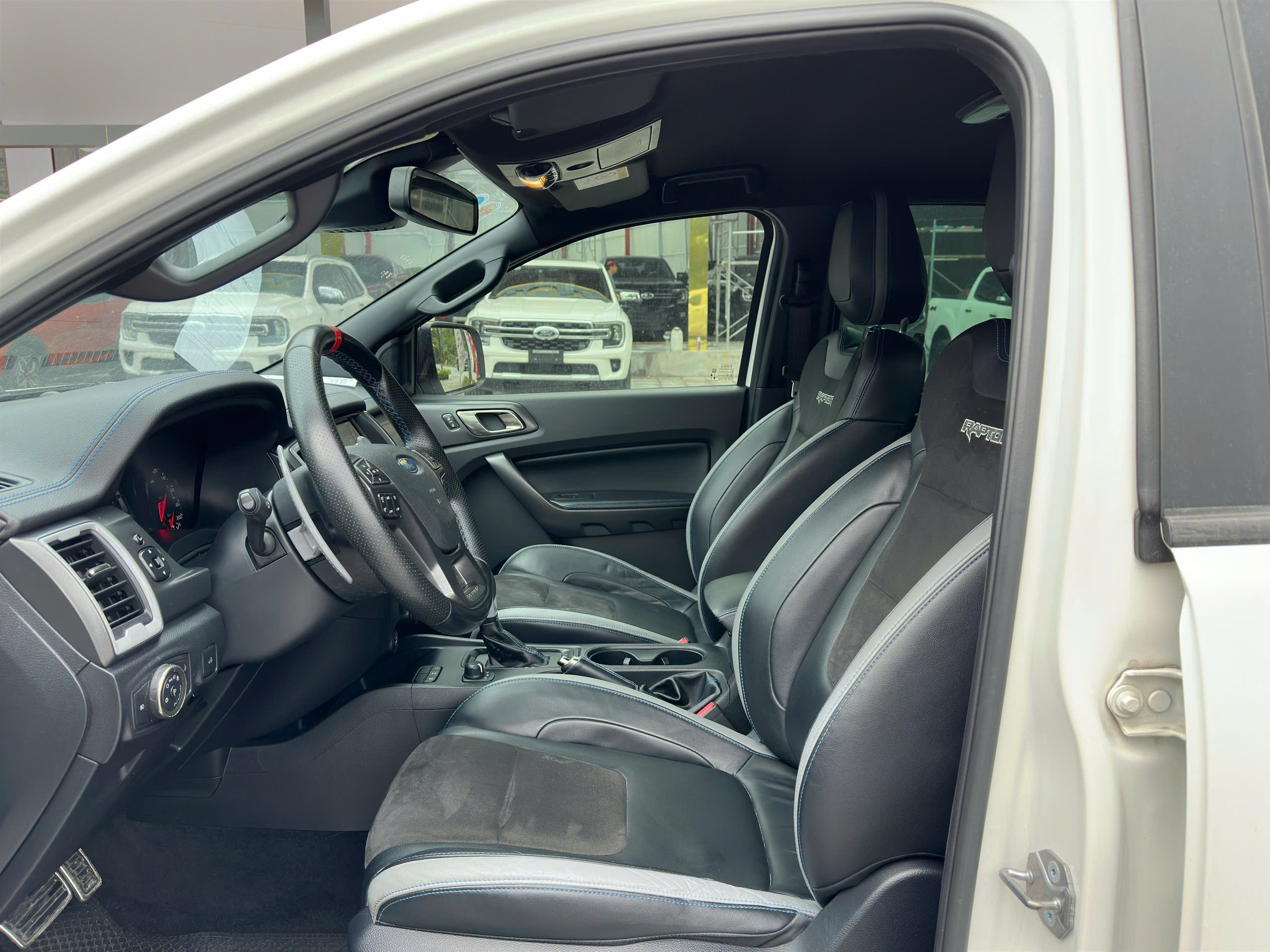 FORD RANGER RAPTOR 2.0 BITURBO 4X4 - Ảnh 4