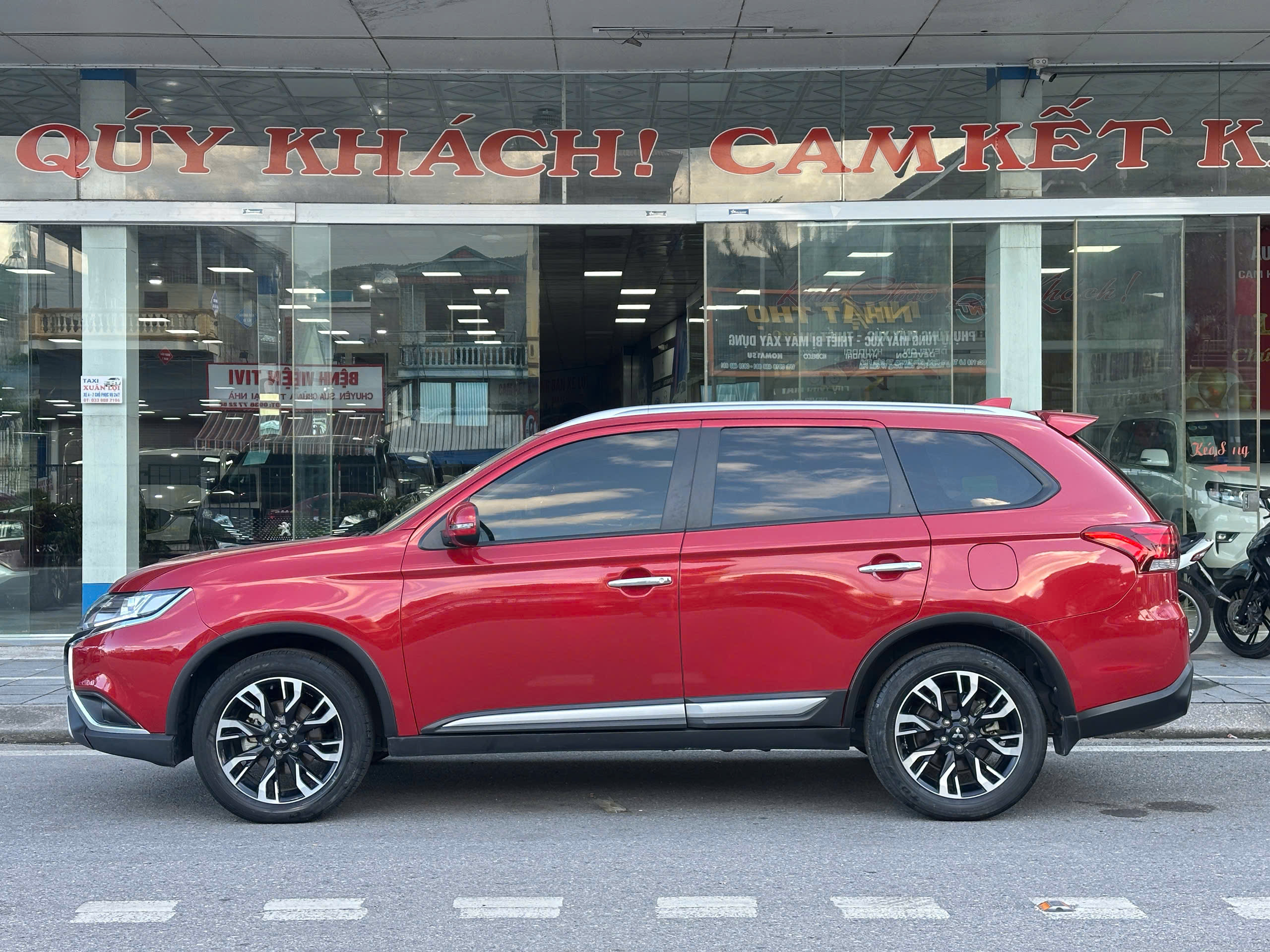 MITSUBISHI OUTLANDER 2.0 CVT 2021 - Ảnh 6