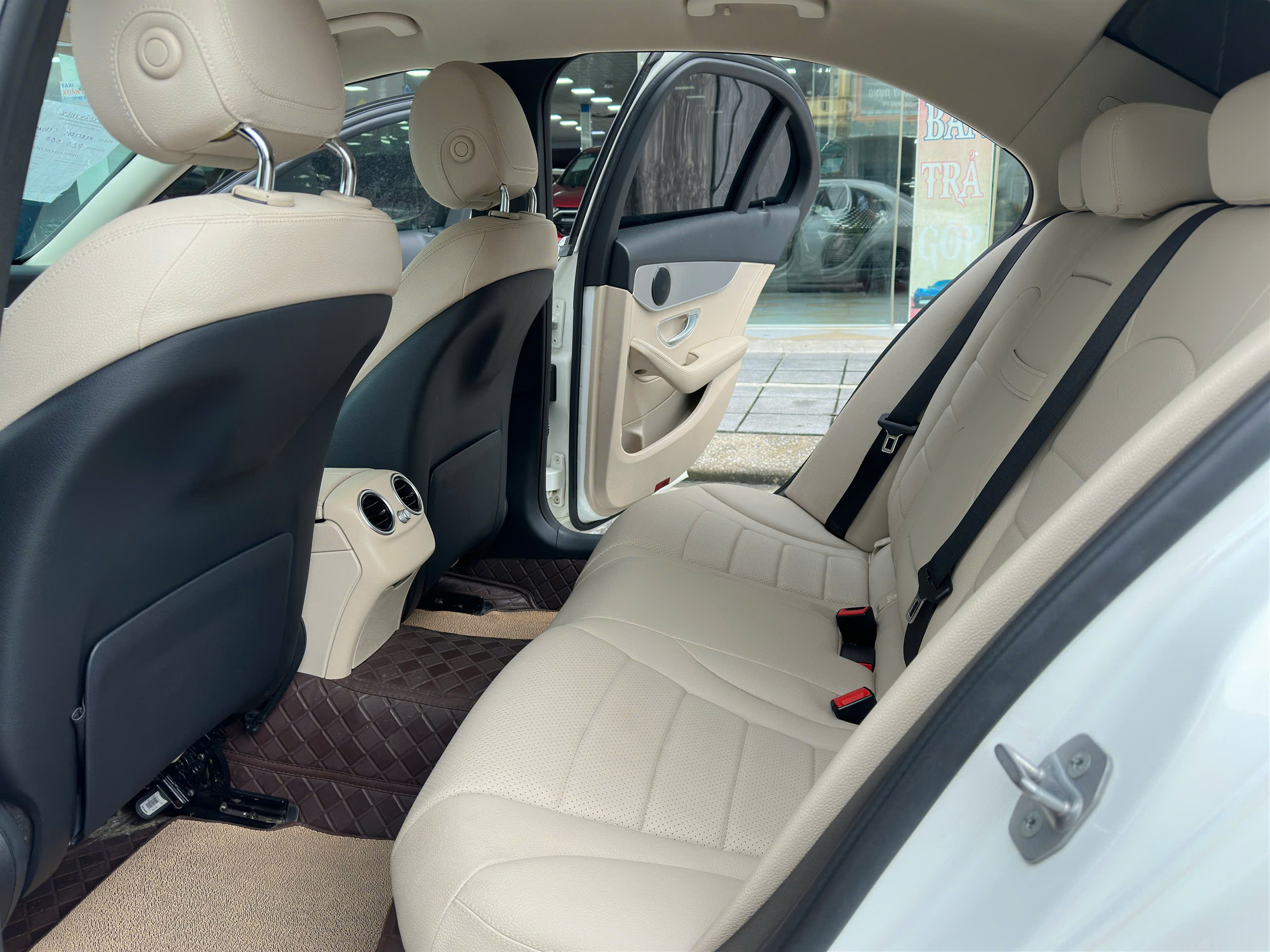 MERCEDES C180 2020 - Ảnh 7