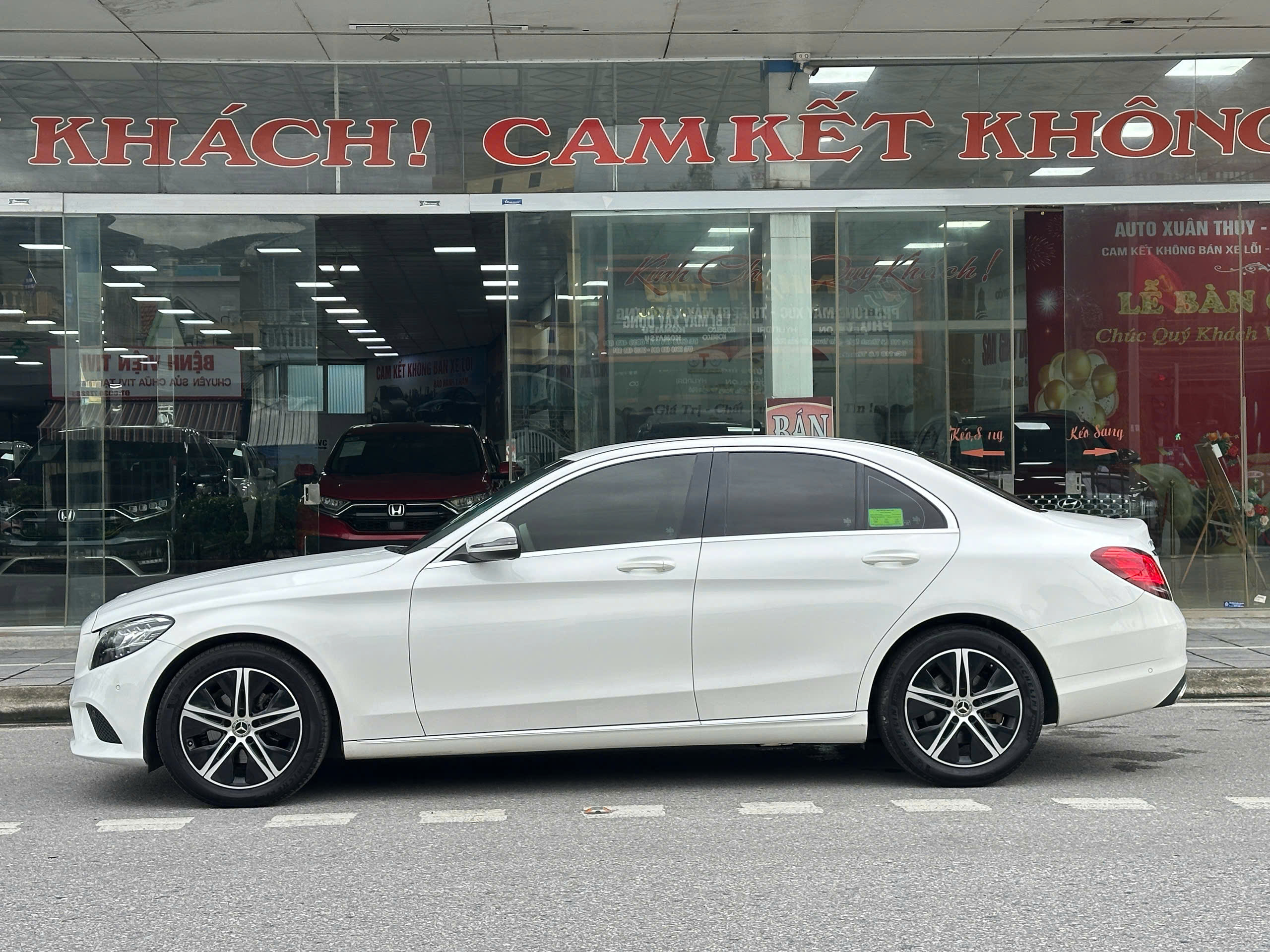 MERCEDES C180 2020 - Ảnh 11