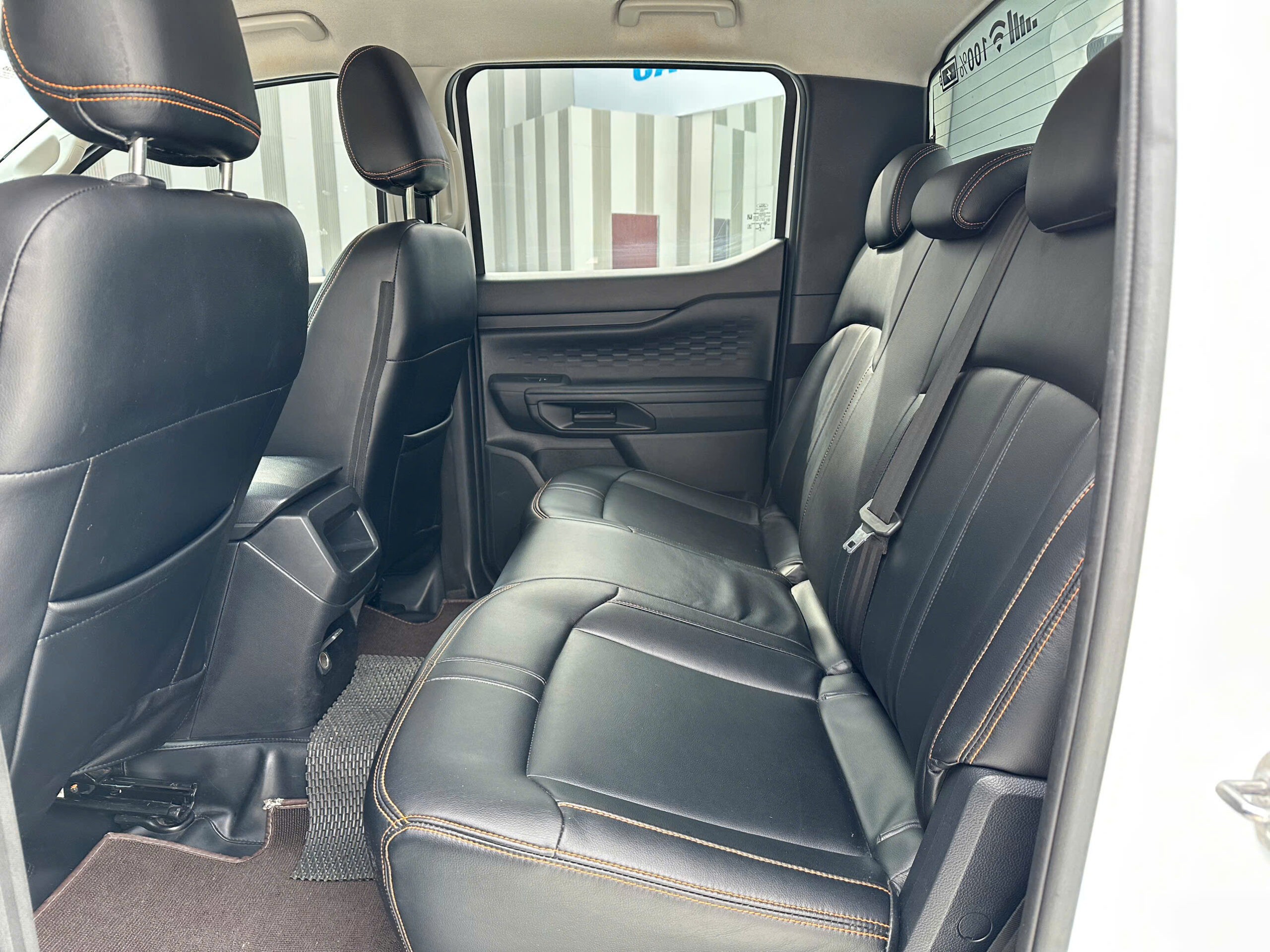 FORD RANGER XLS 4X2AT 2023 - Ảnh 7