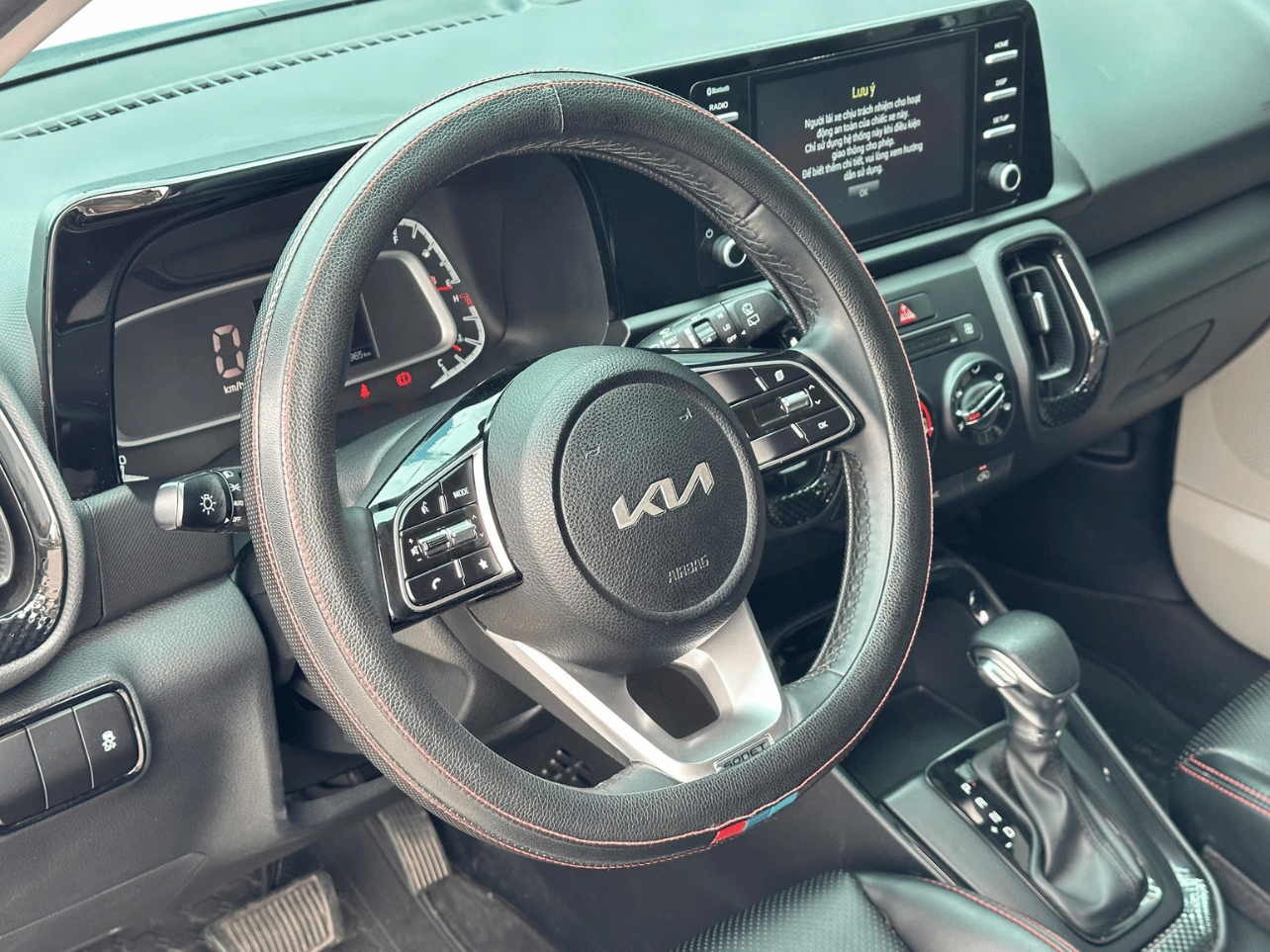 Kia Sonet 1.5AT Deluxe 2021